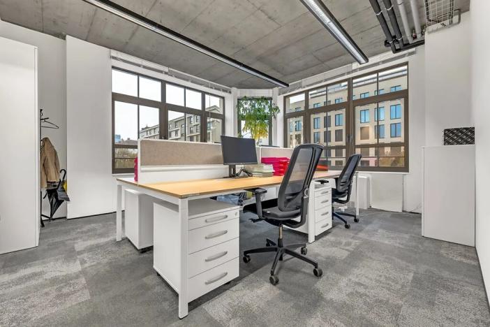 Pronájem kanceláře, Praha, 1000 m2