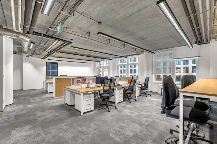 Pronájem kanceláře, Praha, 750 m2