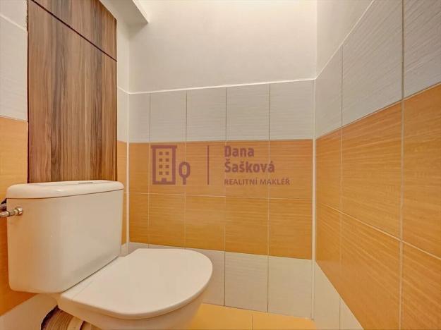 Pronájem bytu 2+1, Jindřichův Hradec, sídliště Vajgar, 62 m2