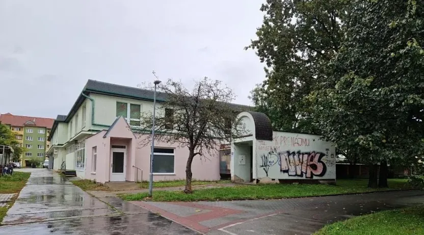 Prodej obchodního prostoru, Hodonín, Cihlářská čtvrť, 61 m2