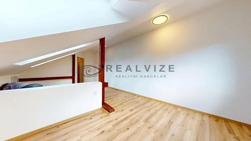 Prodej rodinného domu, Roudné, 265 m2