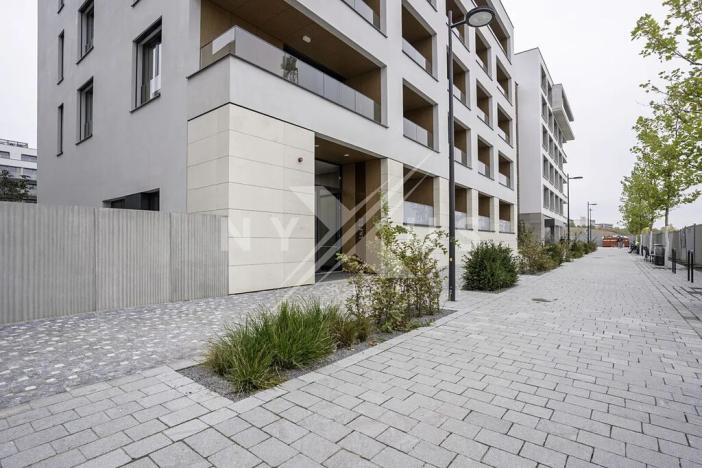 Pronájem bytu 1+kk, Praha - Žižkov, Tetauerova, 30 m2