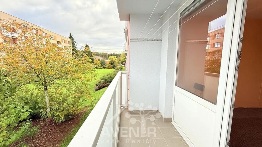 Prodej bytu 3+1, Hostinné, Sídliště, 68 m2