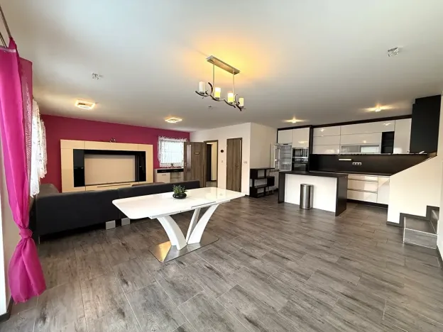 Pronájem bytu 3+kk, Moravské Knínice, Pod Školou, 114 m2
