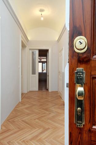 Pronájem bytu 4+1, Praha - Smíchov, Kořenského, 121 m2