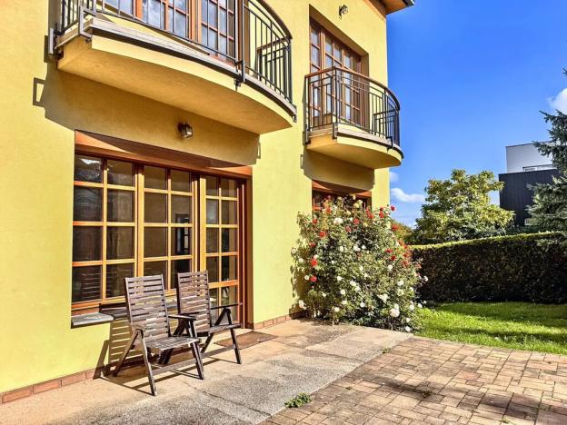 Pronájem vily, Praha - Břevnov, 316 m2