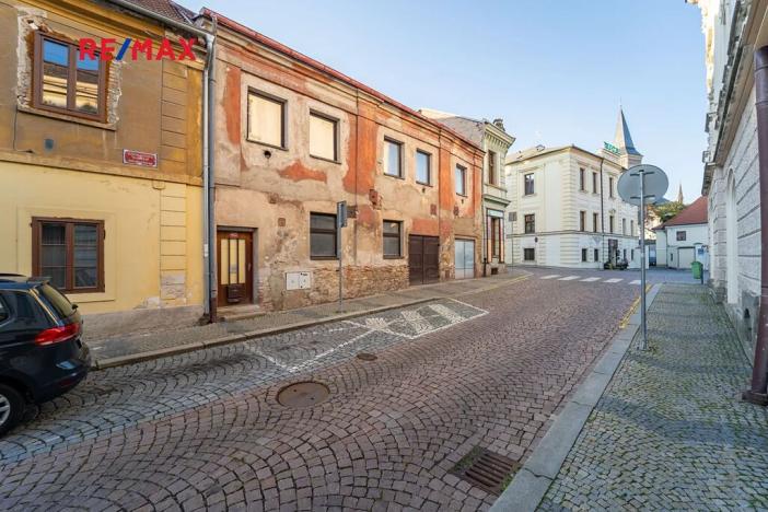 Prodej rodinného domu, Kutná Hora, Jungmannovo náměstí, 200 m2