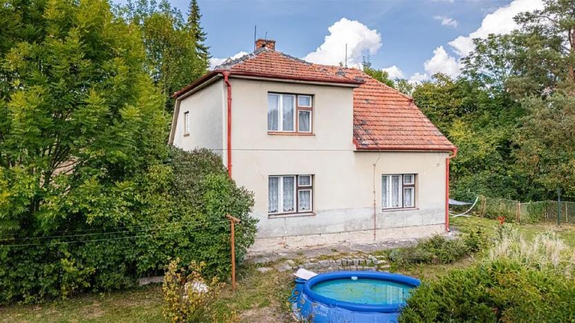 Prodej pozemku pro bydlení, Uhersko, 3765 m2