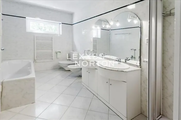 Pronájem vily, Praha - Břevnov, Slezanů, 280 m2