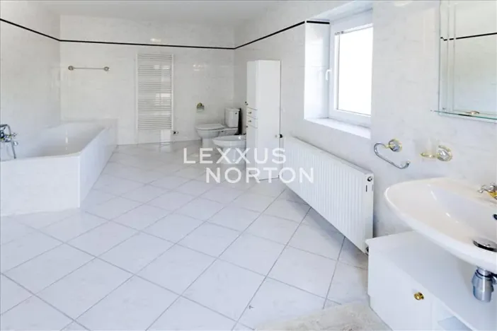 Pronájem vily, Praha - Břevnov, Slezanů, 280 m2