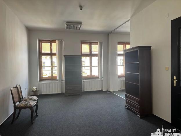 Pronájem kanceláře, Praha - Vinohrady, Jugoslávská, 65 m2