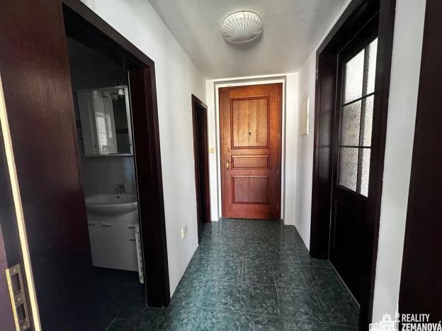 Pronájem kanceláře, Praha - Vinohrady, Jugoslávská, 65 m2