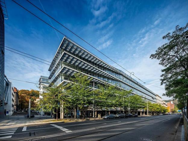 Pronájem kanceláře, Praha - Smíchov, Radlická, 431 m2