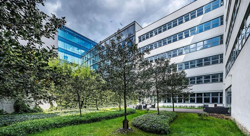 Pronájem kanceláře, Praha - Smíchov, Radlická, 605 m2