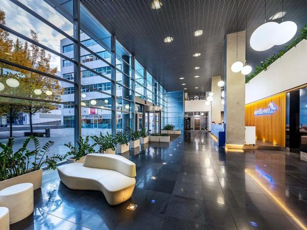 Pronájem kanceláře, Praha - Smíchov, Radlická, 605 m2