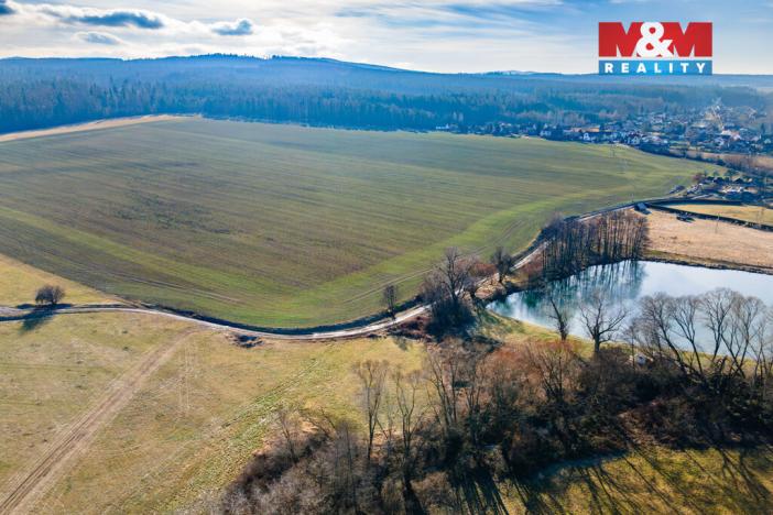 Prodej pole, Podluhy, 1679 m2