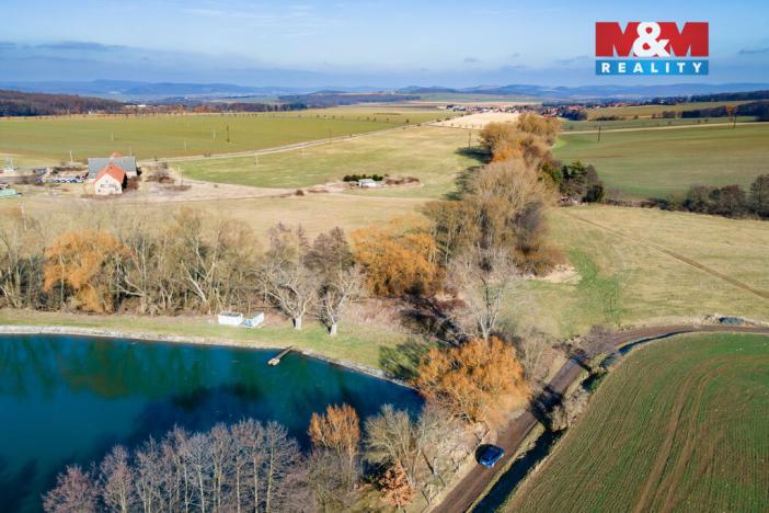 Prodej pole, Podluhy, 1679 m2