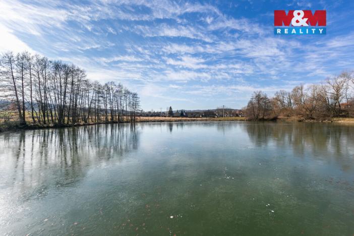 Prodej pole, Podluhy, 1679 m2