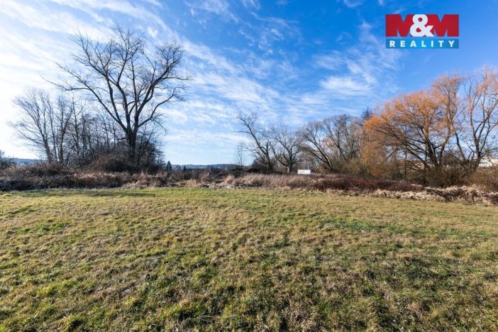 Prodej pole, Podluhy, 1679 m2