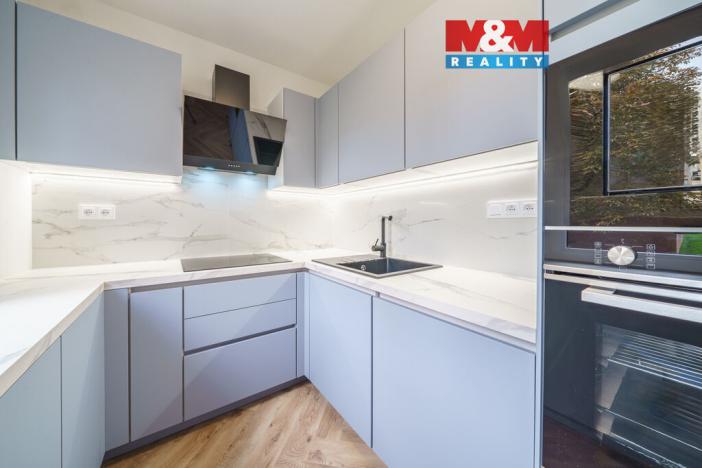 Prodej bytu 3+1, Kadaň, Komenského, 76 m2