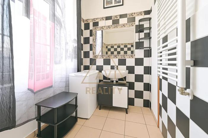 Prodej bytu 3+1, Praha - Karlín, Křižíkova, 78 m2