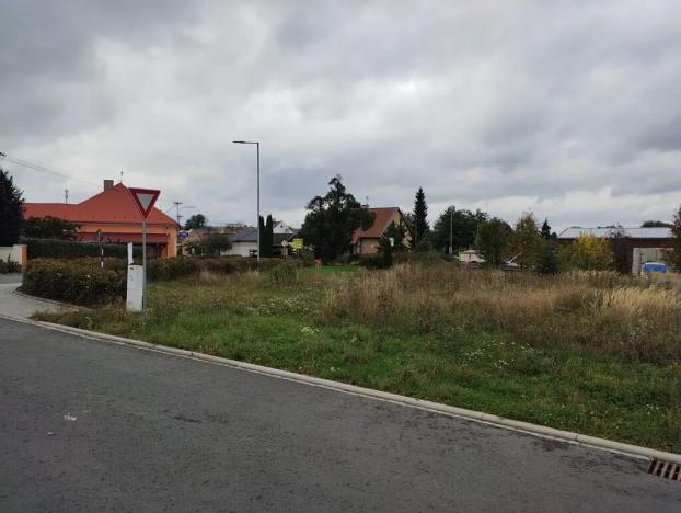 Dražba pozemku pro bydlení, Svésedlice, 851 m2