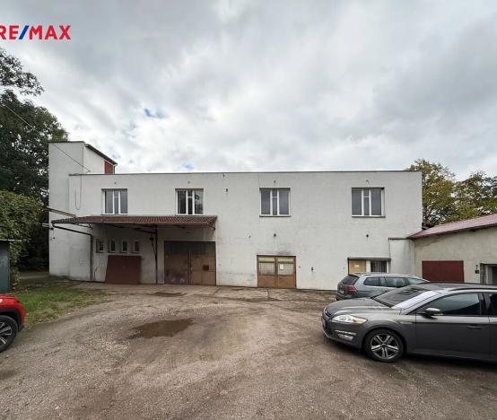 Pronájem kanceláře, Pardubice, Bohdanečská, 186 m2