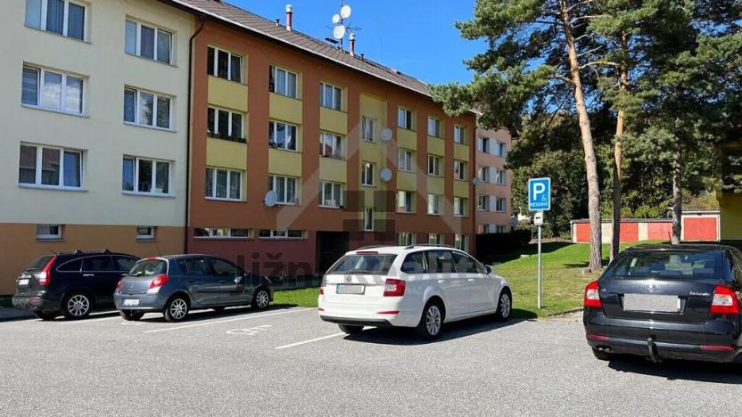 Prodej bytu 2+1, Horní Planá, Sídliště Míru, 57 m2