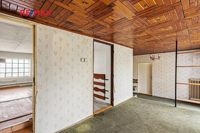 Prodej rodinného domu, Zlosyň, 307 m2