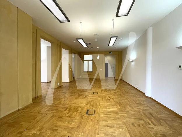 Pronájem kanceláře, Praha - Staré Město, 28. října, 174 m2