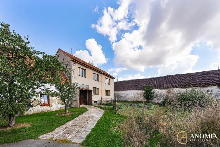 Prodej rodinného domu, Zvěrotice, 196 m2