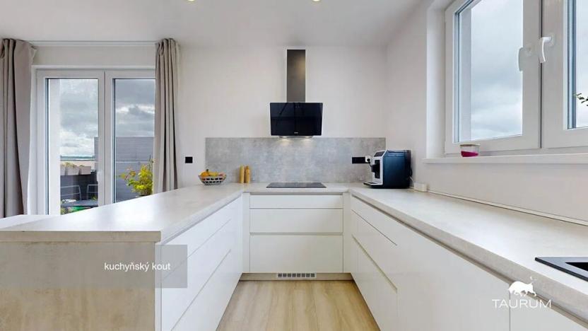 Prodej bytu 4+kk, Vochov, 81 m2