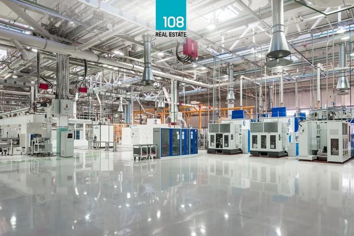 Prodej skladu, Havraň, 19000 m2