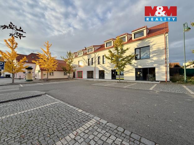 Pronájem obchodního prostoru, Blatná, náměstí J. A. Komenského, 60 m2