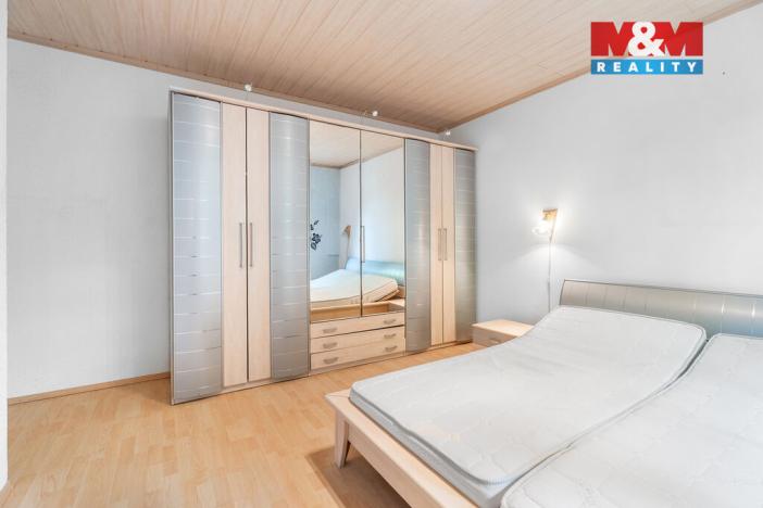 Prodej rodinného domu, Velké Chvojno - Malé Chvojno, 240 m2