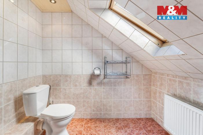 Prodej rodinného domu, Velké Chvojno - Malé Chvojno, 240 m2