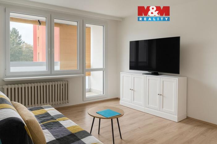 Pronájem bytu 3+1, Praha - Prosek, Zárybská, 60 m2