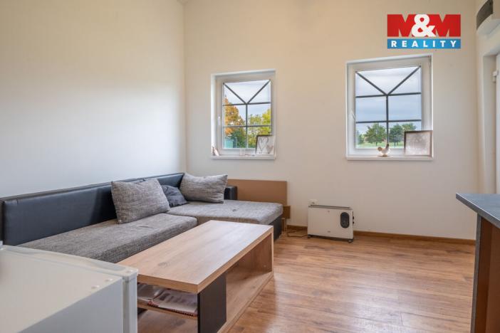 Prodej pozemku pro bydlení, Křenovice, 755 m2