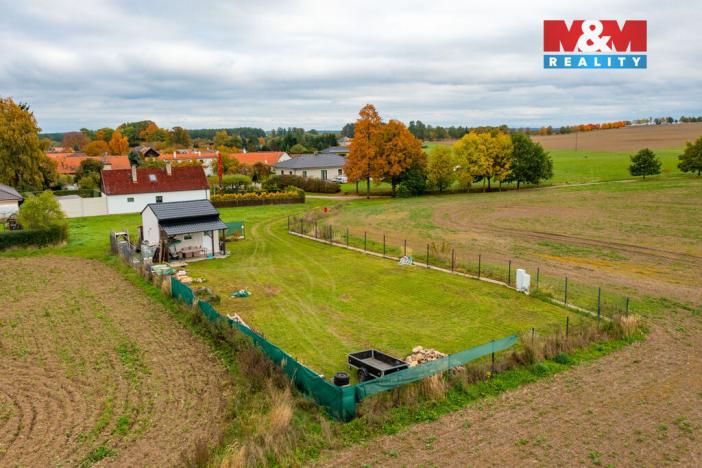 Prodej pozemku pro bydlení, Křenovice, 755 m2