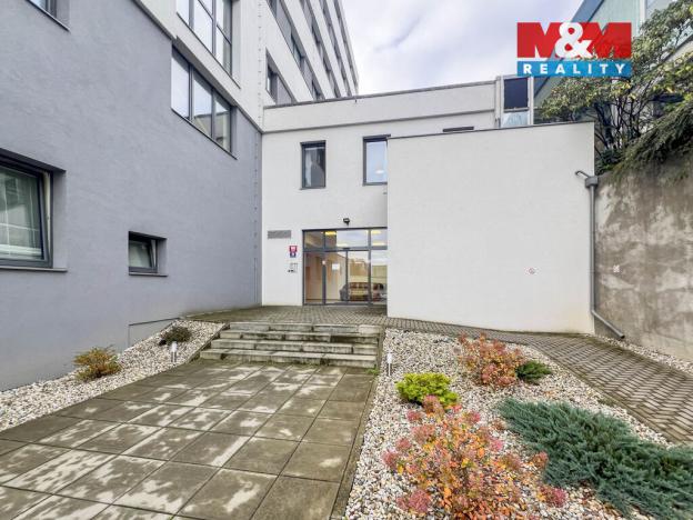 Pronájem bytu 2+kk, Praha - Hlubočepy, Geologická, 34 m2