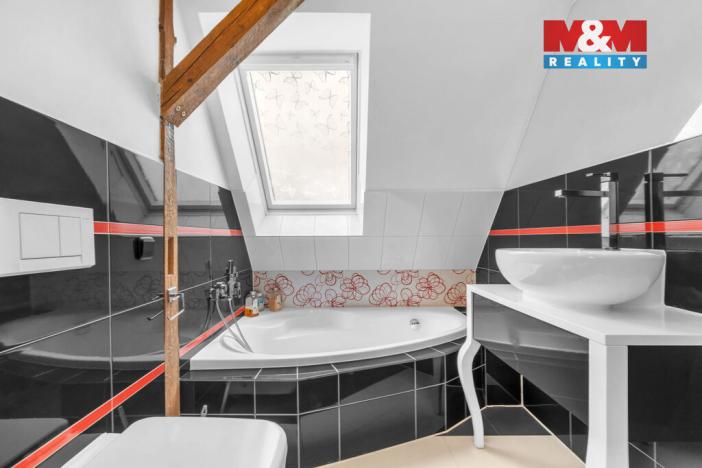 Prodej ubytování, Žacléř, Sadová, 151 m2