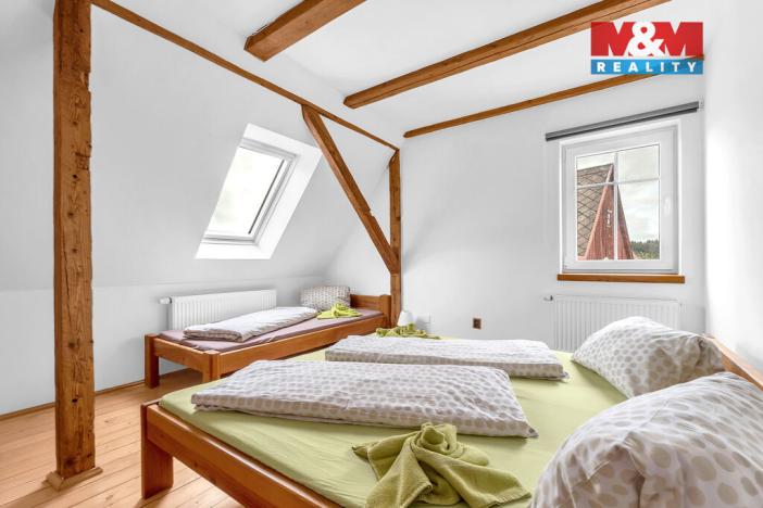 Prodej ubytování, Žacléř, Sadová, 151 m2