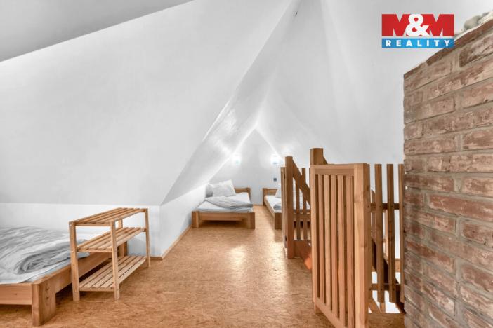 Prodej ubytování, Žacléř, Sadová, 151 m2