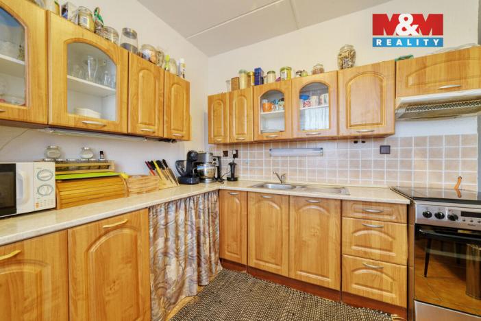 Prodej bytu 3+1, Bor, Nádražní, 67 m2