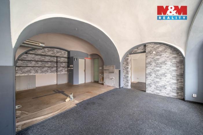 Prodej činžovního domu, Ledeč nad Sázavou, Husovo náměstí, 333 m2