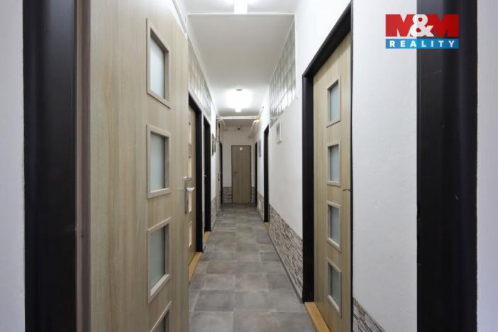 Pronájem obchodního prostoru, Havlíčkův Brod, Příčná, 17 m2