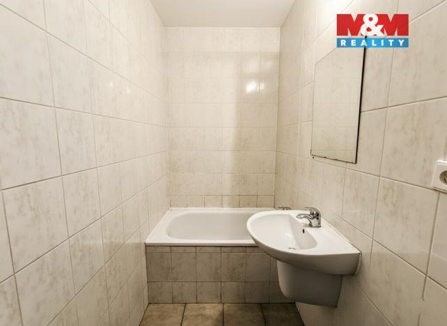 Prodej bytu 1+kk, Karviná - Hranice, Čsl. armády, 32 m2