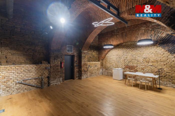 Prodej komerční nemovitosti, Kroměříž, Tovačovského, 43 m2