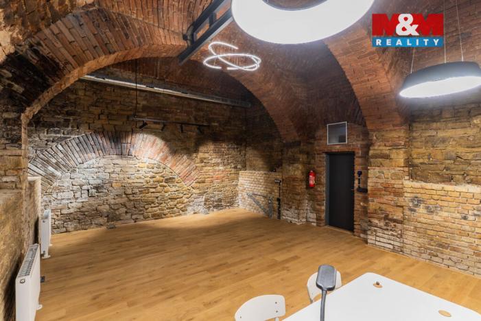 Prodej komerční nemovitosti, Kroměříž, Tovačovského, 43 m2