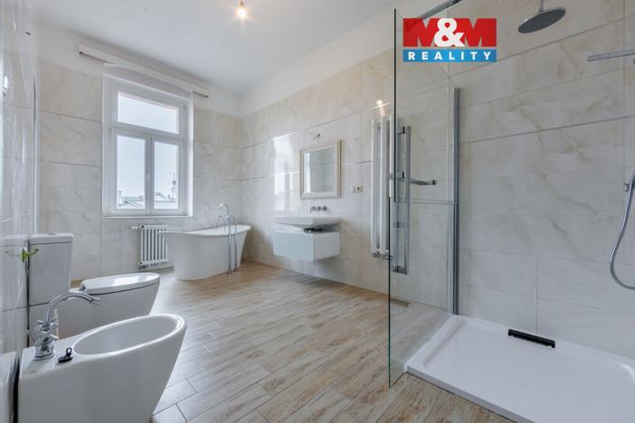 Prodej bytu 2+kk, Karlovy Vary, Svahová, 80 m2